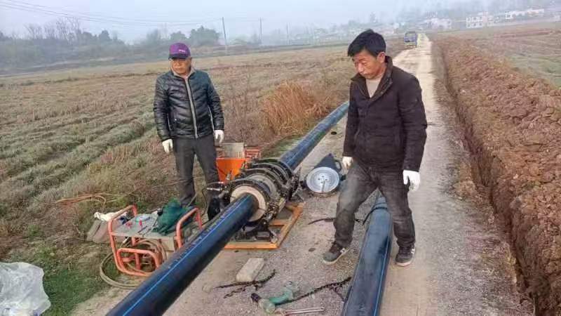 正在上传...