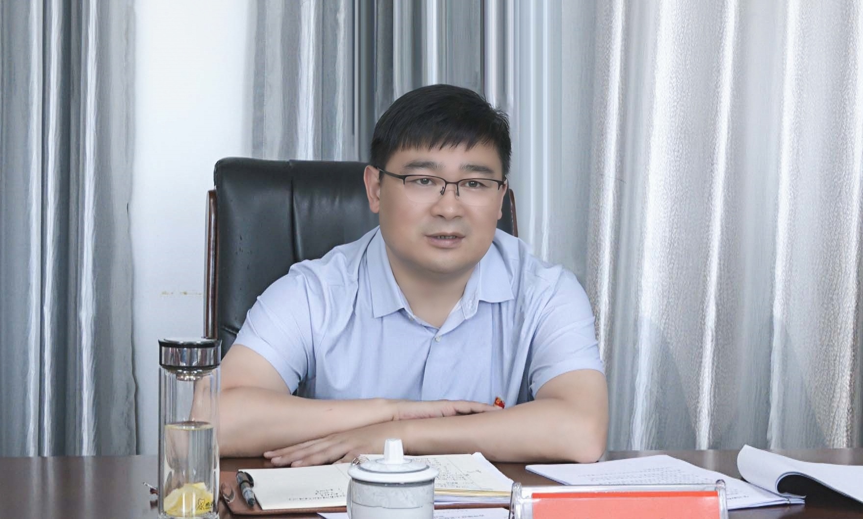 正在上传...
