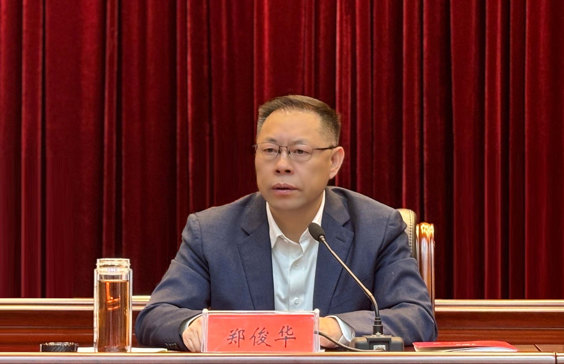 正在上传...